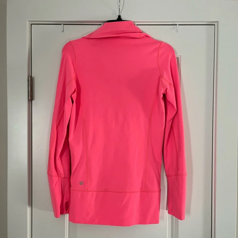 Lululemon - Picture 2 of 3